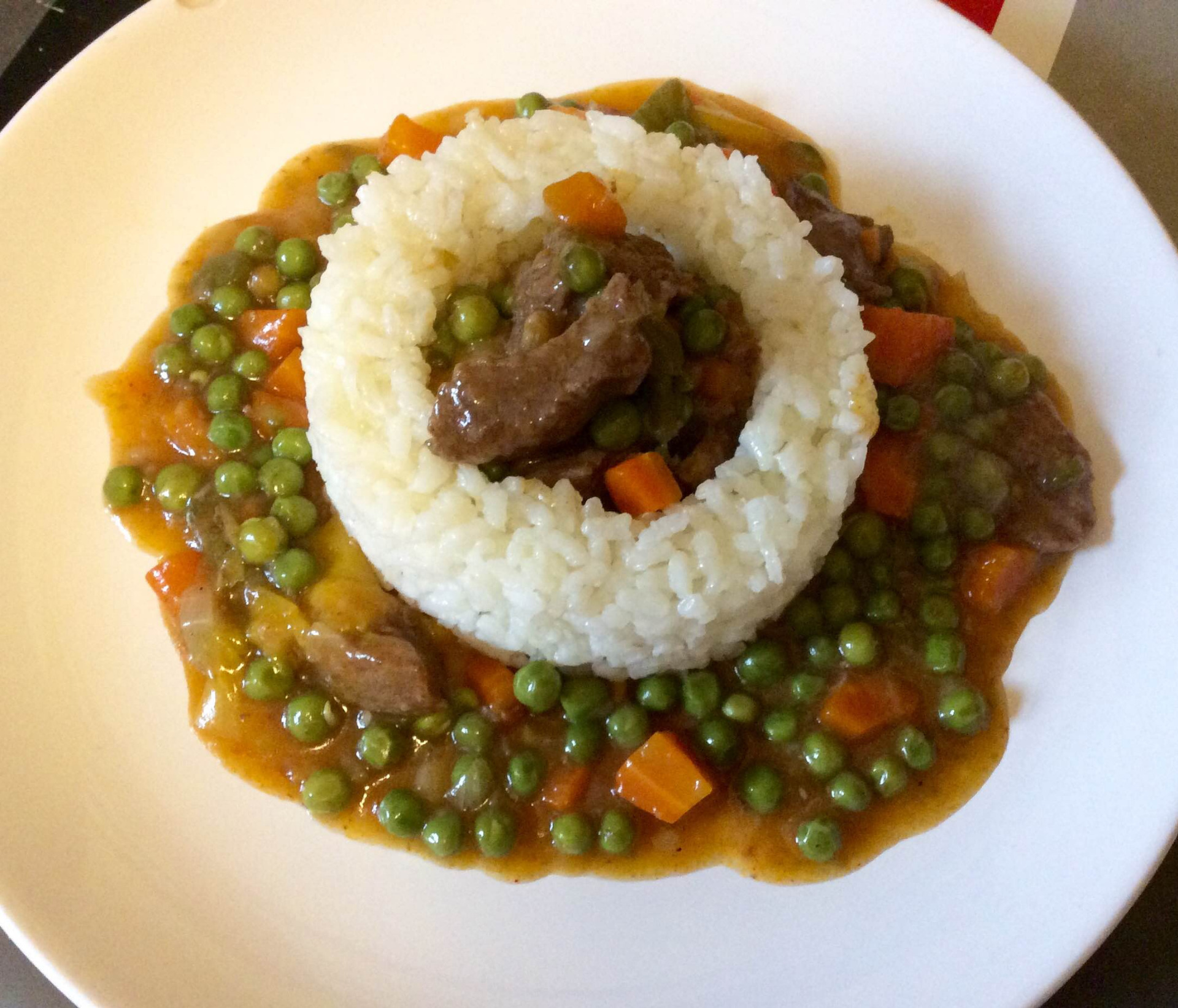 Carne guisada con arroz 